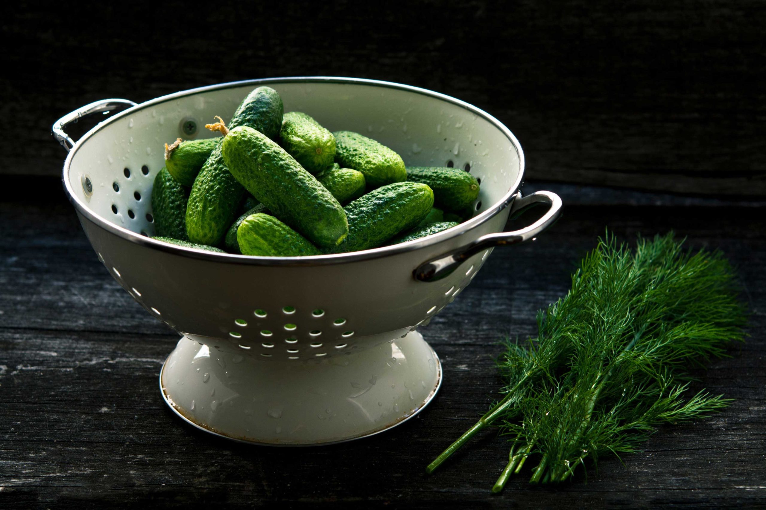 Making dill pickles