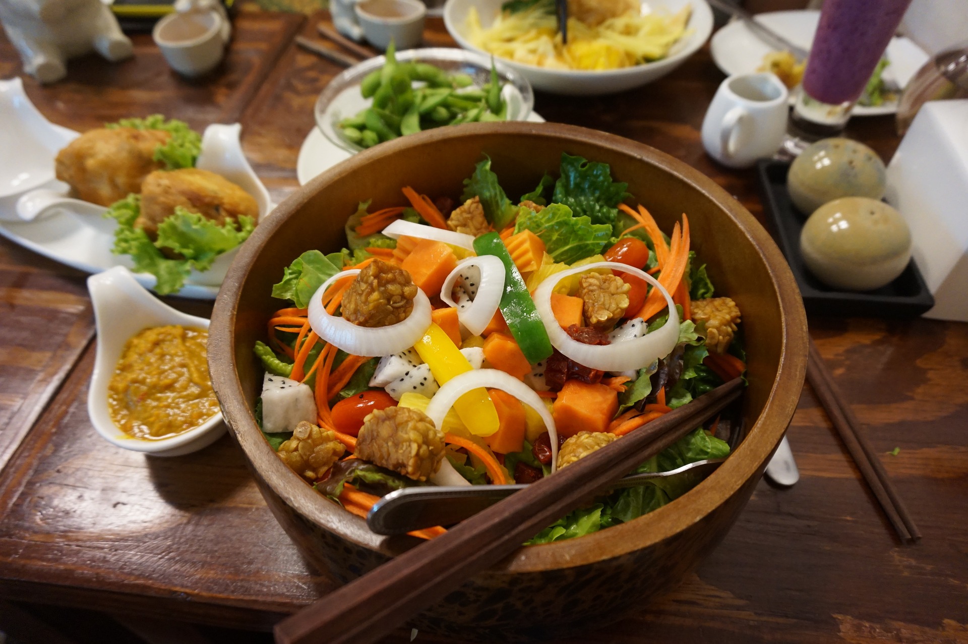 Tempeh in a veggie bowl 